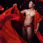 Người mẫu Trương Thái Học bốc lửa cùng quần lót Seahorse